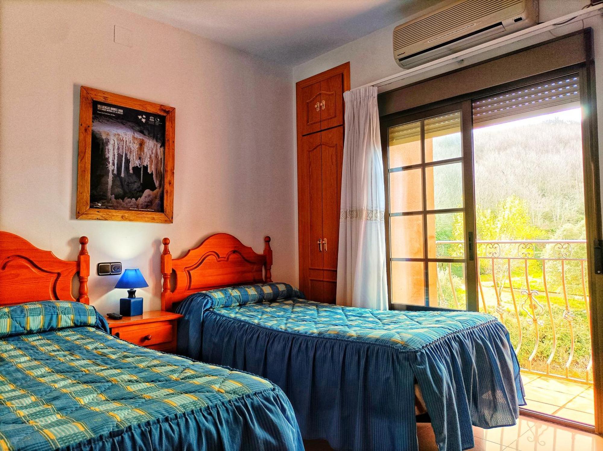 Hostal Restaurante Solaire Castañar de Ibor Buitenkant foto
