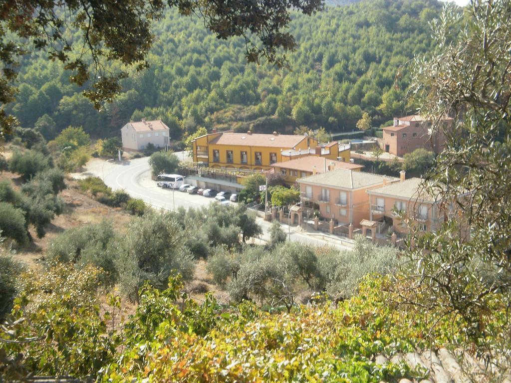 Hostal Restaurante Solaire Castañar de Ibor Buitenkant foto