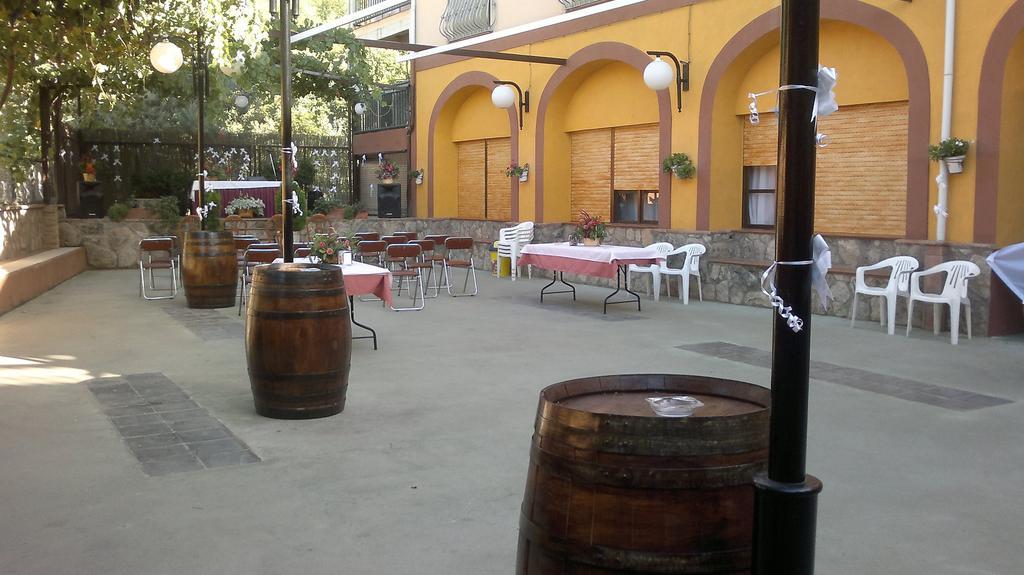 Hostal Restaurante Solaire Castañar de Ibor Buitenkant foto