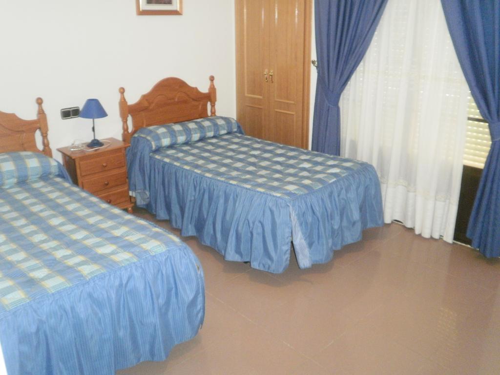 Hostal Restaurante Solaire Castañar de Ibor Buitenkant foto