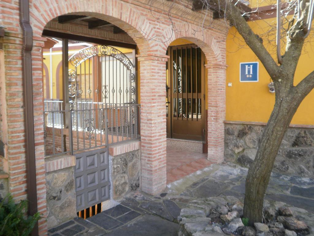 Hostal Restaurante Solaire Castañar de Ibor Buitenkant foto